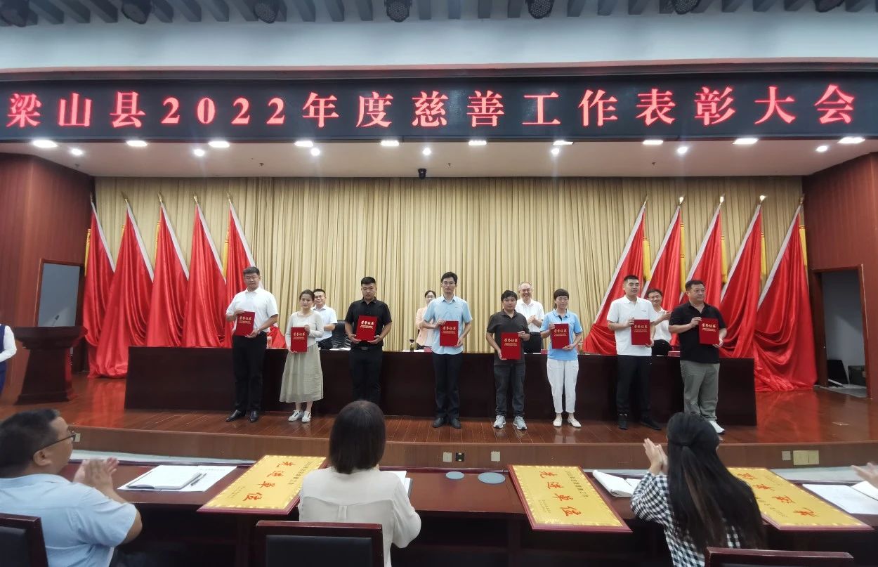 1690946520126134.jpg a3b915212bc480c4674d8cad52f902af.jpg