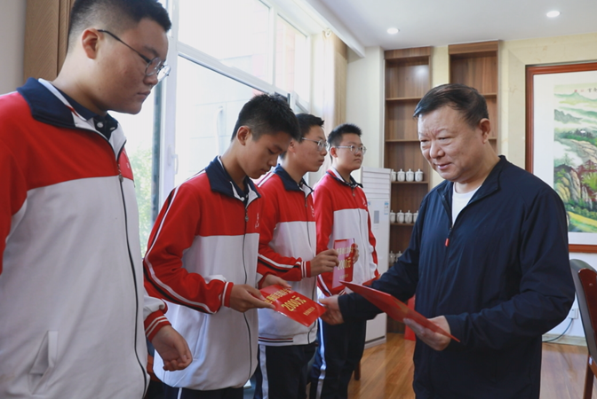 1697096396129474.png 11111.png