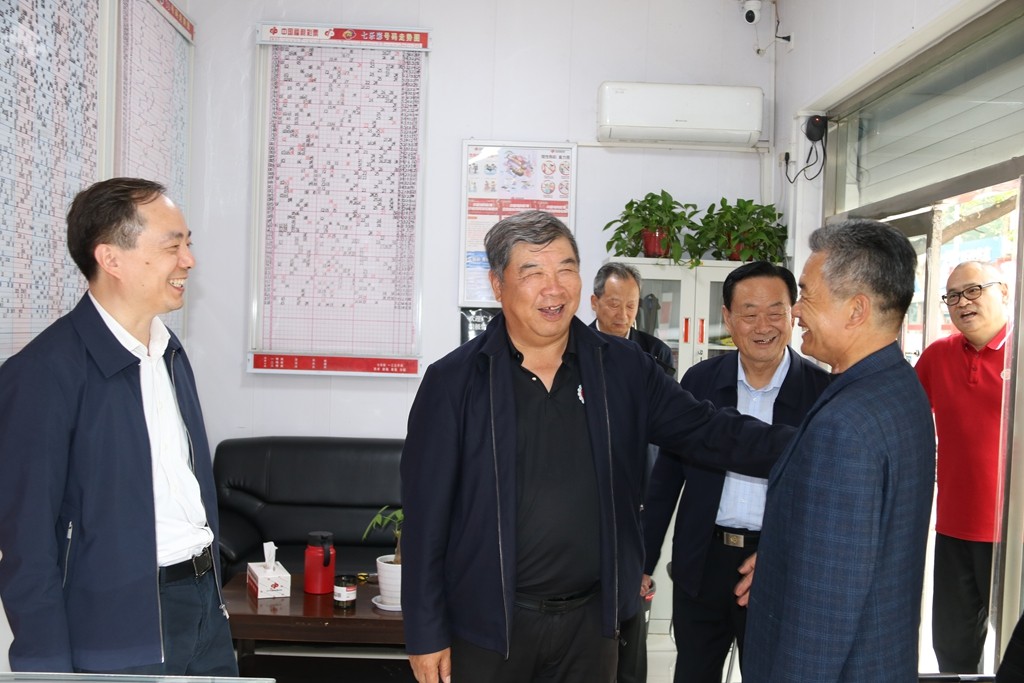 1744678044632093.jpg IMG_5064.JPG